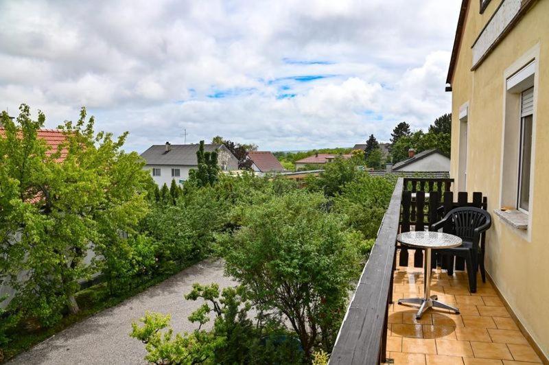 Ferienwohnungen Oedenburgerhof Mörbisch am See Exteriör bild